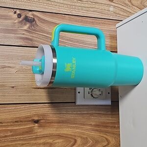 Stanley 20 oz tumbler